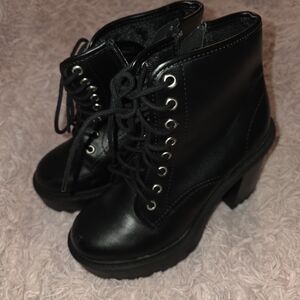 Soda Black Lace-Up Platform Boots
